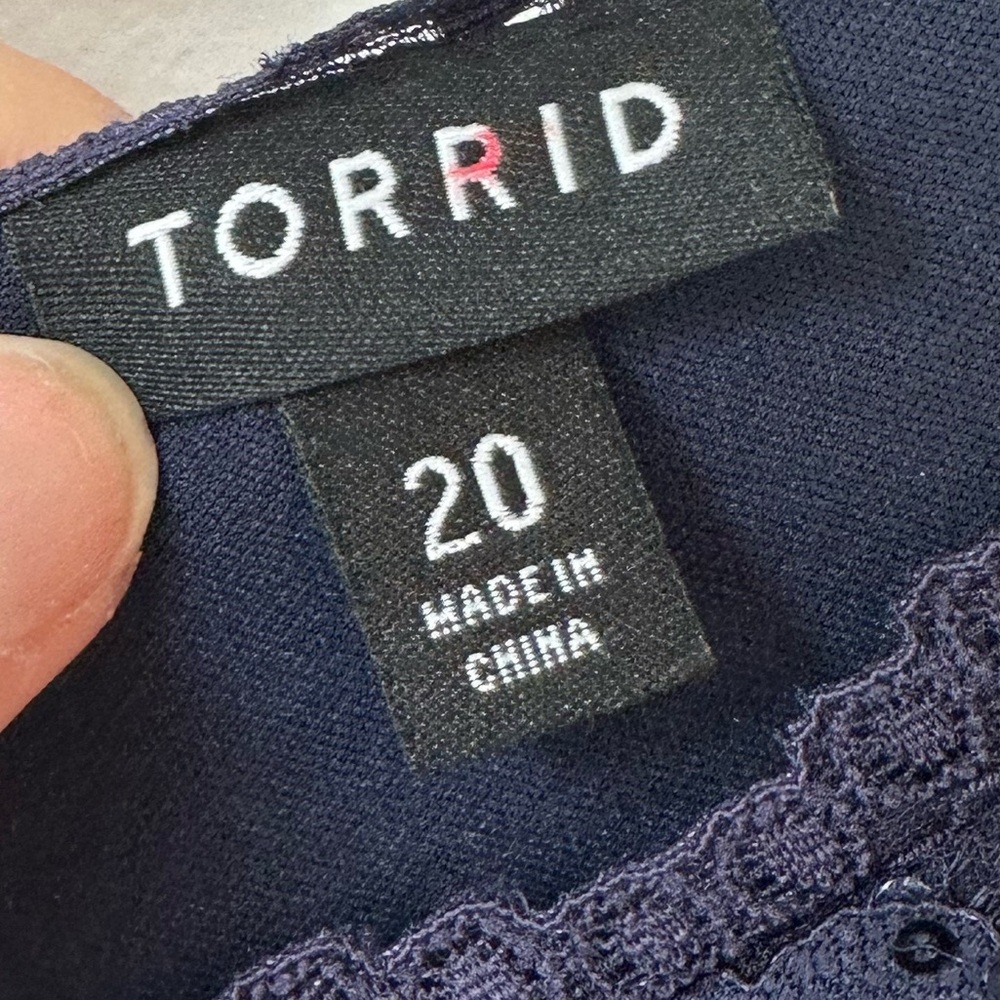 Torrid Special Occasion Gown Navy Sequin & Lace Chiffon - Picture 4 of 9